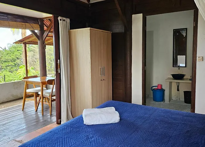 Hotel Pisces 2*