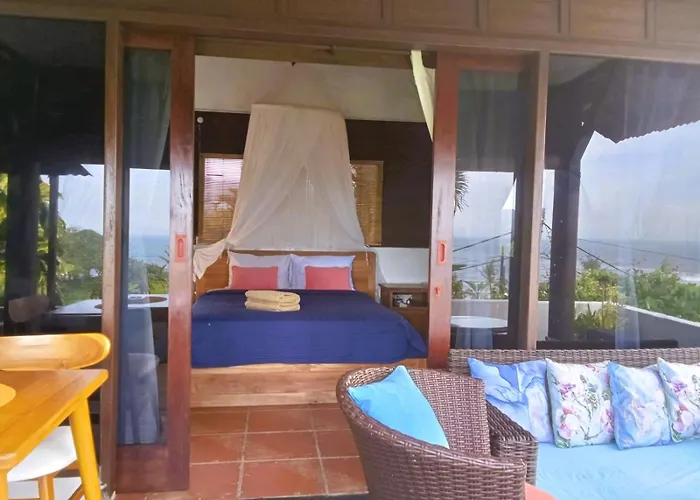 Pisces Hotel 2*