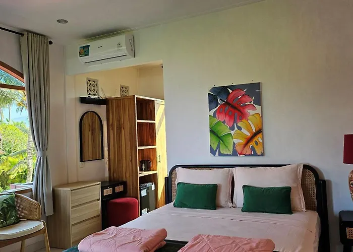 Pisces Hotel 2*