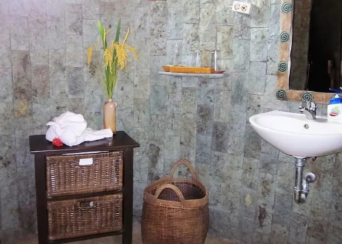 Hotel Pisces Balian